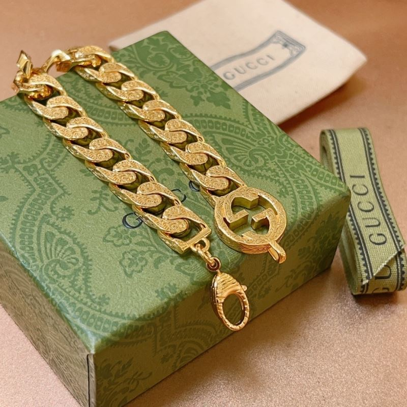 837e3d841fbbe528d54f0408013b1ed21e741fa3 Gucci printed bracelet - Image 1