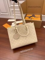 Louis Vuitton Onthego MM Rose Beige M46128