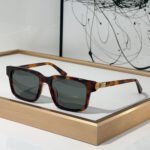 Gucci  Uv protection sunglasses Top quality - Image 6