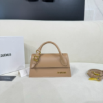 Jacquemus Le chiquito Leather Shoulder Handbag - Image 10