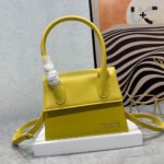 Jacquemus Le Grand Chiquito Medium Tote Lipstick Bag - Image 6