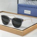 Gucci  Skinny Legs Temperament sunglasses Top quality - Image 2