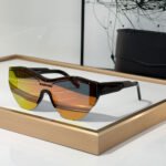 Balenciaga Mirror Logo  Sunglasses Top quality - Image 5