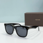 Tom Ford Thick Frame Sunglasses Top Quality - Image 2