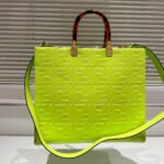 FENDI Sunshine Texture Bag Medium - Image 7