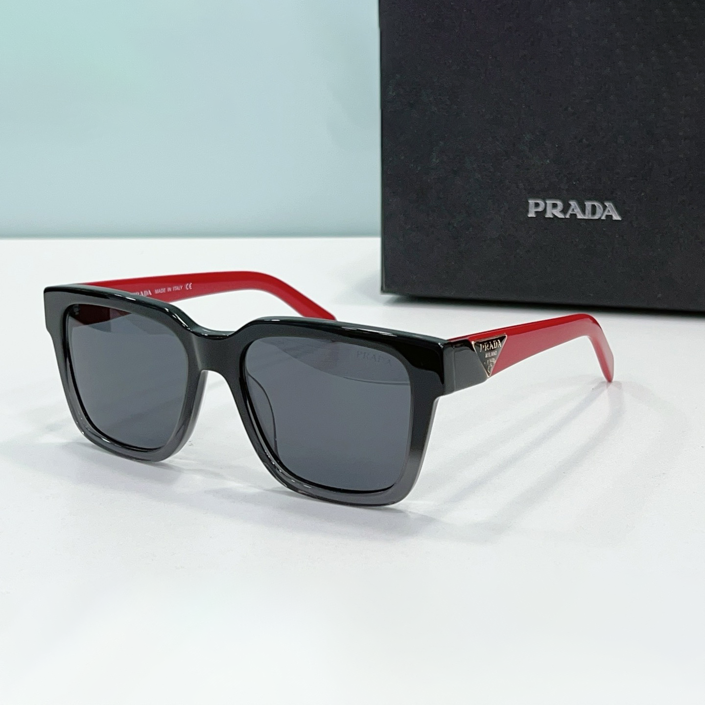 Prada  Mirror leg Stereoscopic Sign  sunglasses Top quality