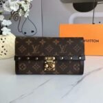 Louis Vuitton LV Capucines Wallet - Image 3