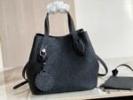 Louis Vuitton Blossom PM M21848 - Image 7