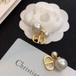 Christian Dior pearl earrings - Image 2