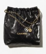 CHANEL 22 HANDBAG Shiny Calfskin & Gold-Tone Black