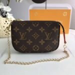 Louis Vuitton LV Easy Pouch Bag - Image 2