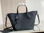 Louis Vuitton Blossom PM M21848