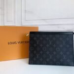Louis Vuitton LV Pochette Voyage Handbag M69535 - Image 2