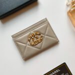 Chanel Sheepskin Card Holder - Image 7