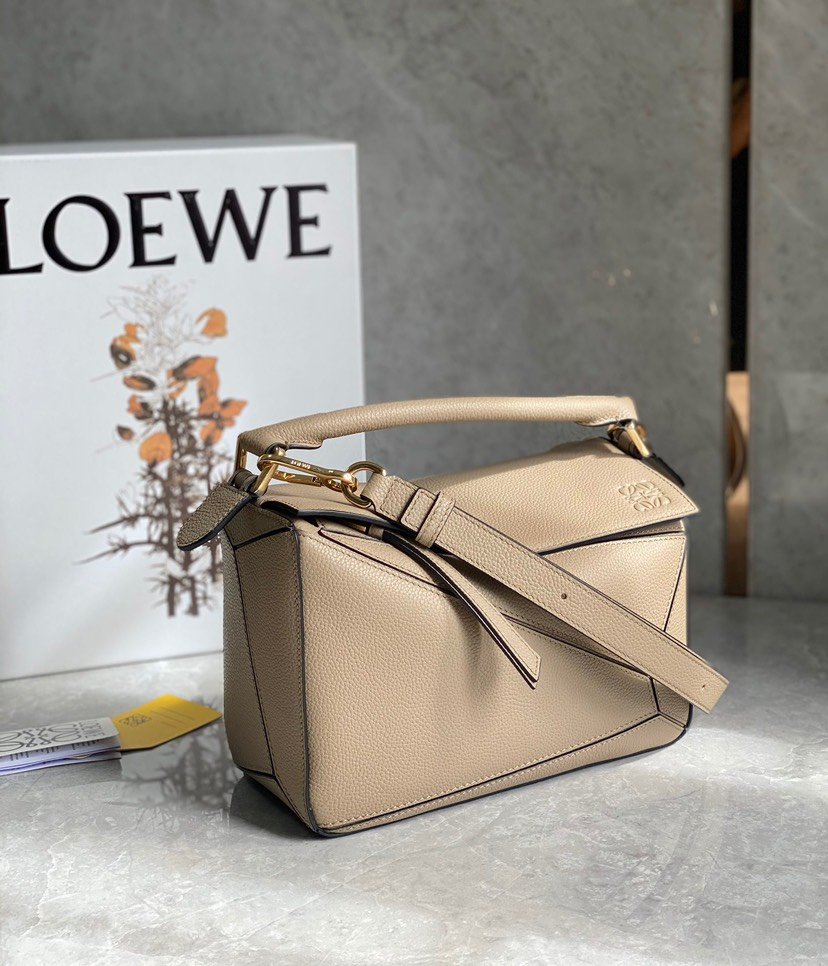 Loewe Small Puzzle Biege