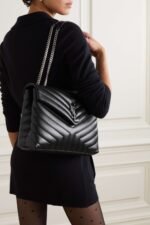 SAINT LAURENT Loulou medium quilted leather shoulder bag black - Image 5