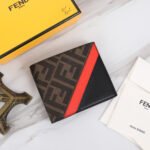 FENDI Contrast Color Design Wallte - Image 4