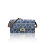 FENDI Baguette Wallet On Chain bag