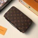 Louis Vuitton LV Zippy Wallet - Image 3