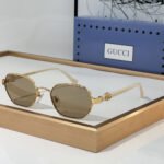 Gucci  Metal mirror leg Logo  sunglasses Top quality - Image 4