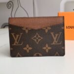 Louis Vuitton LV Card Holder - Image 3