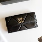 Chanel Hollow logo buckle wallet - Image 8
