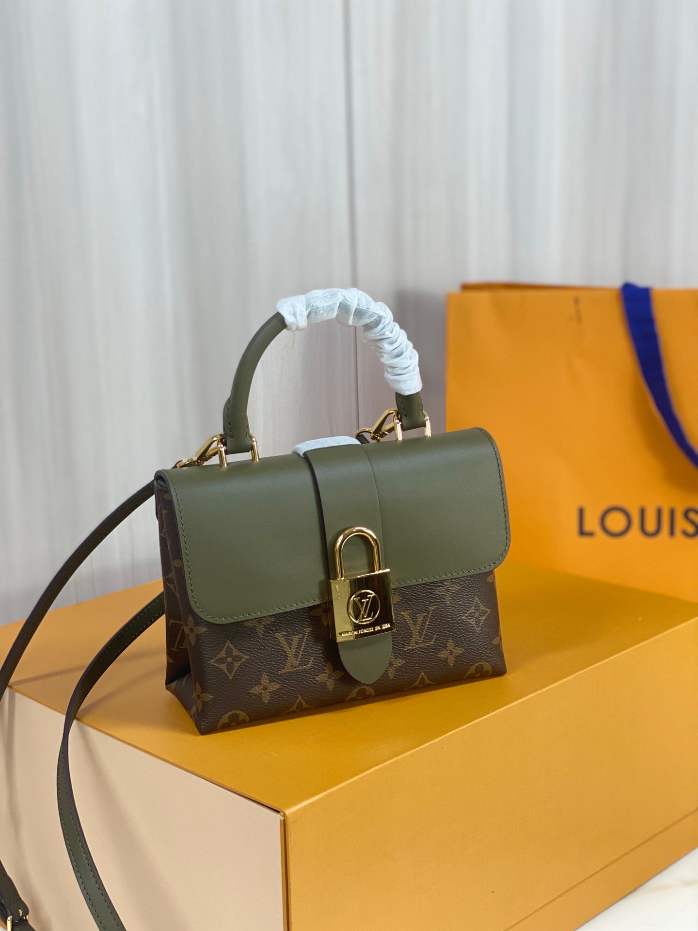 Louis Vuitton Locky BB M44797