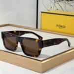 Fendi  Square Plate Sunglasses Top quality - Image 4