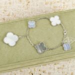 Van Cleef&Arpels VCA irregular alhambra Bracelet - Image 3