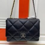 Chanel 19bag   Gold Buckle Shoulder Crossbody Bag - Image 3