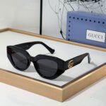 Gucci  The legs are Decorated With the Signature Double G  sunglasses Top quality