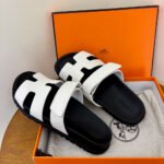 Hermès Chypre leather sandals - Image 4