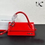 JACQUEMUS Le Chiquito Long Boucle leather shoulder bag  )