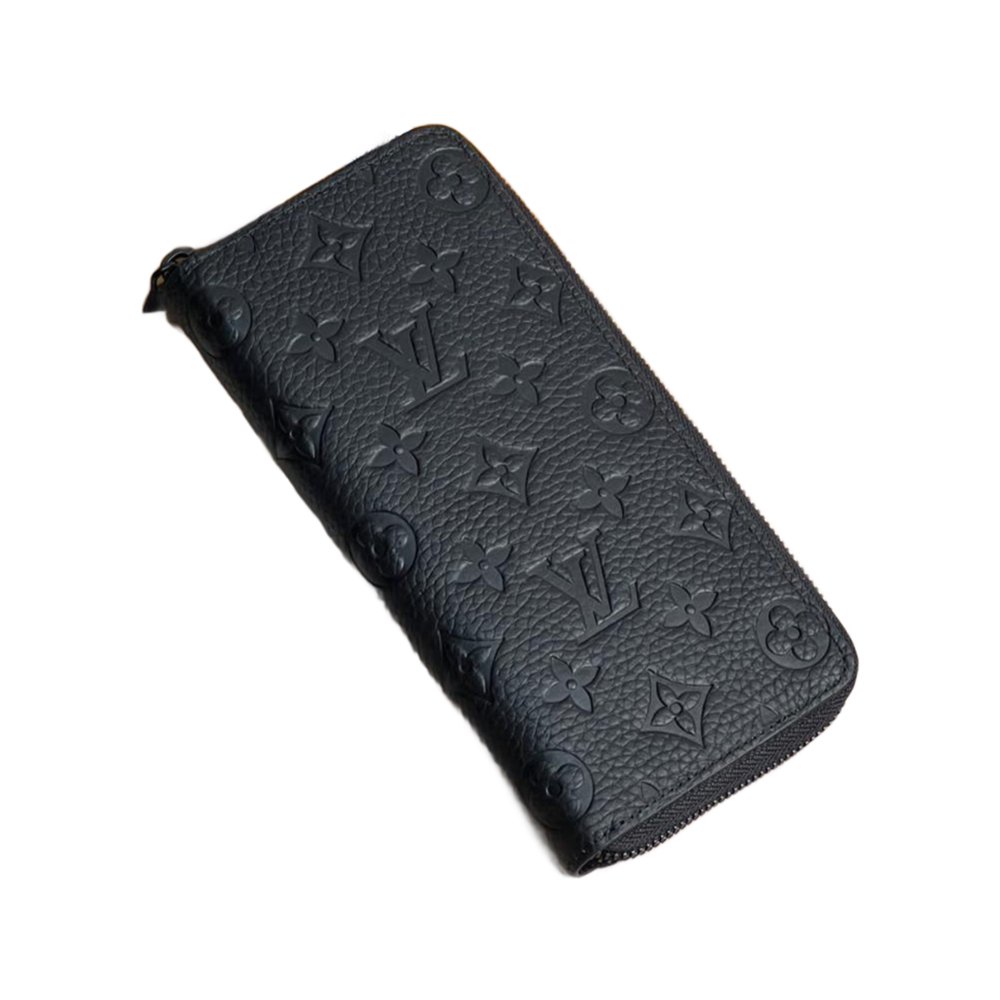 Louis Vuitton LV  Zippy Wallet