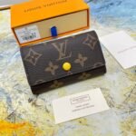 Louis Vuitton LV LV6 Key Case M62630 - Image 9