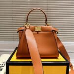 FENDI Peekaboo ISeeU Bag Medium - Image 4