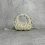 MIU MIU Wander matelassé hobo bag Mini&Small - Image 4