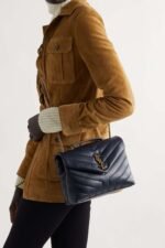 SAINT LAURENT YSL Loulou small quilted leather shoulder bag navy - Image 3