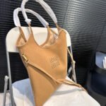 Miumiu lvy suede leather bag - Image 4