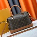 Louis Vuitton LV Tote Shoulder Bag M68169 - Image 2