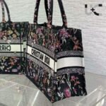 Dior Book Tote Medium Bag - Image 4