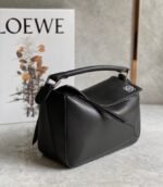 Loewe Small Puzzle Black - Image 2