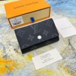 Louis Vuitton LV LV6 Key Case M62630 - Image 4