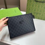 Gucci Unisex Handheld Wallet Bag - Image 6