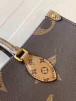 Louis Vuitton Onthego MM M45321 - Image 9