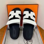 Hermès Chypre leather sandals - Image 3