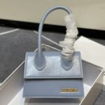 Jacquemus Solid Color Handbag - Image 4