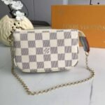 Louis Vuitton LV Easy Pouch Bag - Image 4